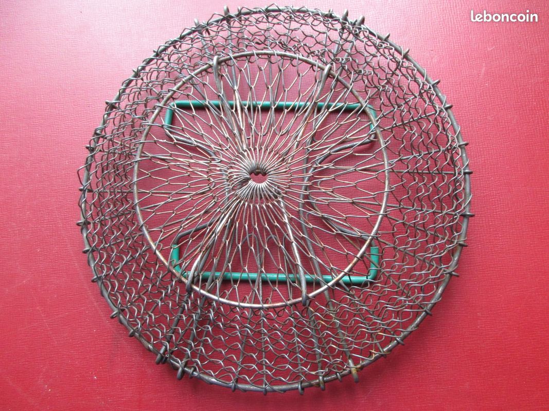 Panier à oeufs vintage en métal pour enfant : Farmhouse Kitchenalia - Canada