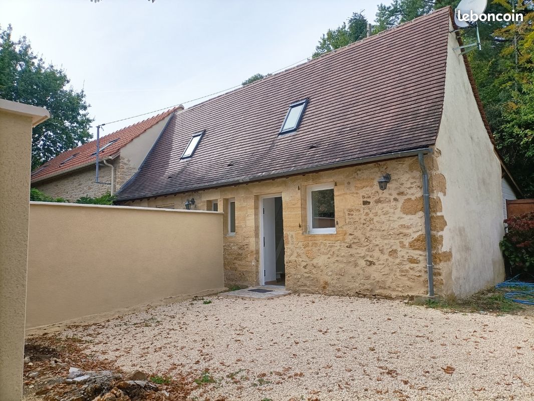 Maison 2 pièces 26 m² · à Sarlat-la-Canéda · 26 m² · 630 €/mois