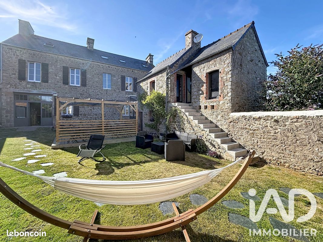 Maison 10 pièces 231 m² · à La Hague · 231 m² · 825 000 €
