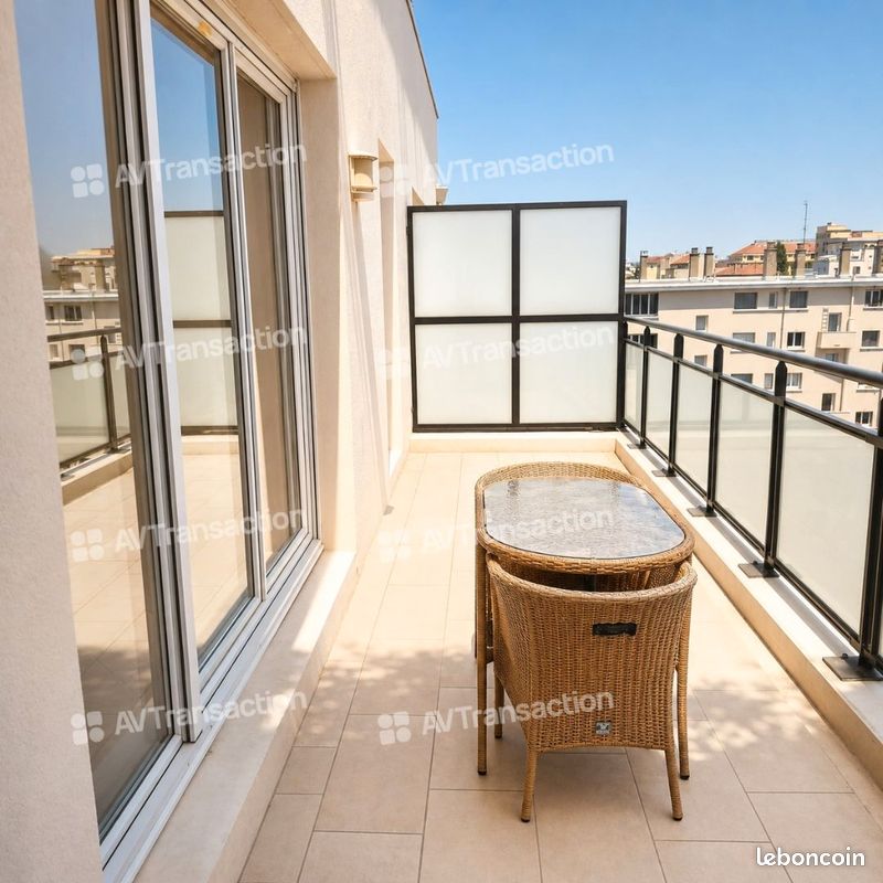Parking 3 pièces 67 m² · à Villeurbanne · 67 m² · 311 000 €