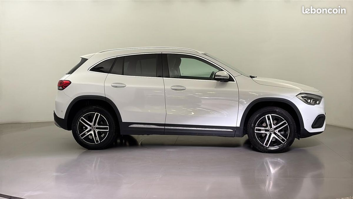 Mercedes Gla BM247 2.0 200 D BUSINESS LINE DCT (image 4)