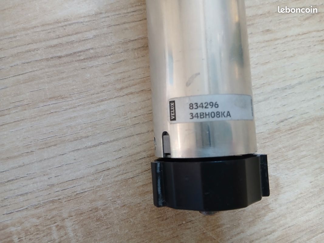 Moteur Vélux SSL 834296 avec batterie neuve (image 2)