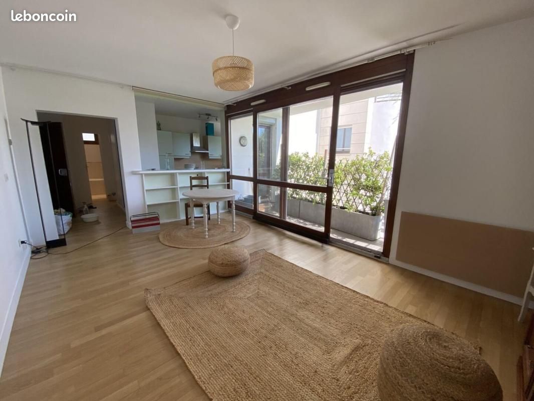 Appartement 2 pièces 48 m² · à Issy-les-Moulineaux · 48 m² · 1 640 €