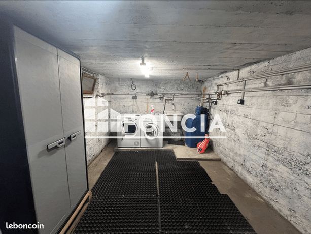 https://img.leboncoin.fr/api/v1/lbcpb1/images/7a/04/8e/7a048e1cfed0038967c76c7254e2907ec875f254.jpg?rule=ad-image