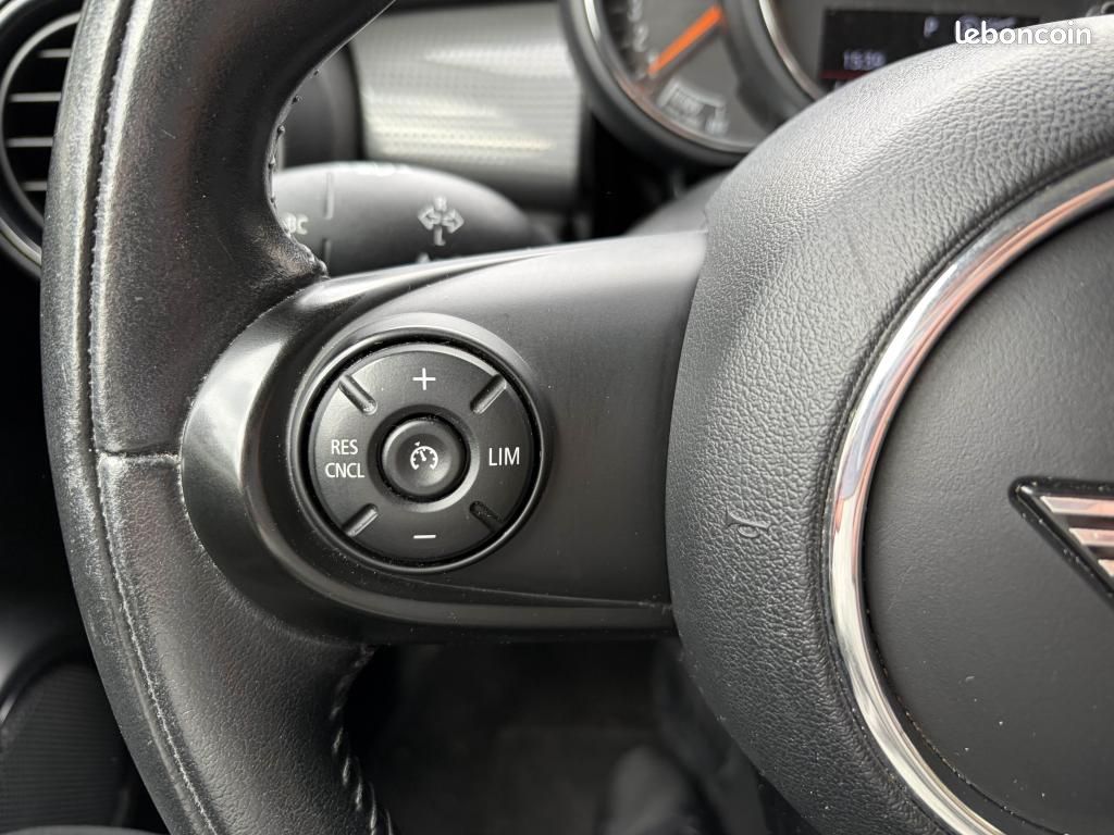 MINI MINI 1.5i 136CH BVA 5P F55 LCI Cooper Business Design PHASE 2 / Caméra / CarPlay (image 25)