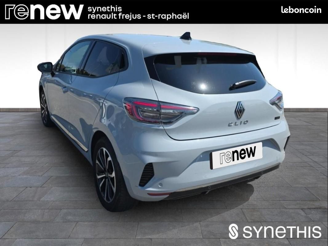 Renault Clio V E-Tech full hybrid 145 ch GSR2 Techno (image 4)
