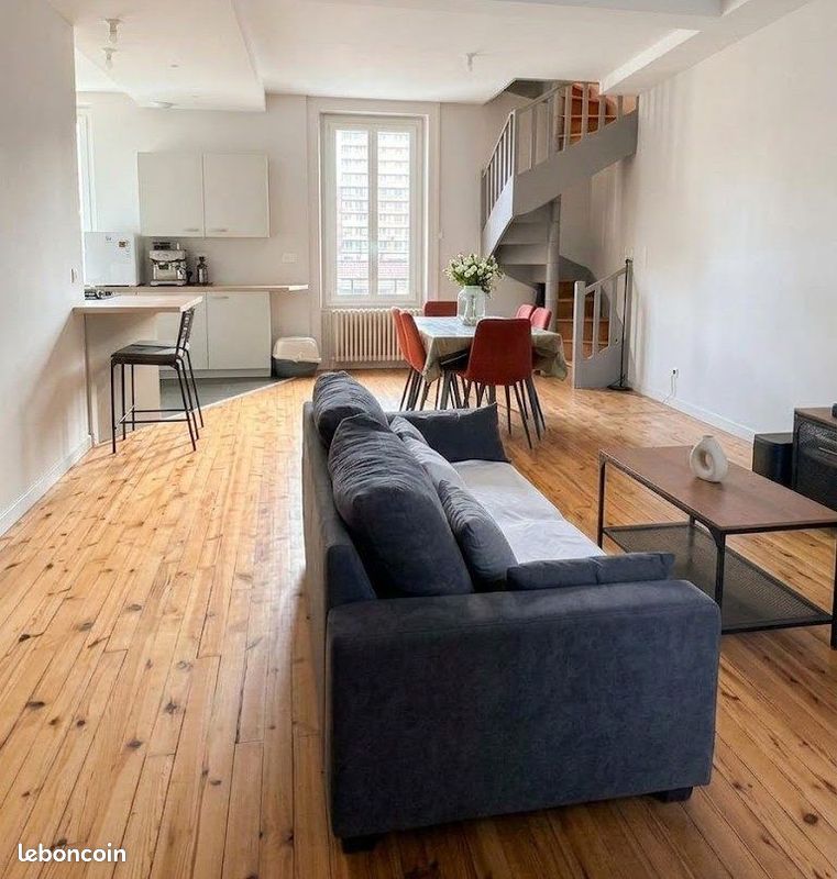 Appartement 3 pièces 85 m² · à Saint-Étienne · 85 m² · 720 €/mois