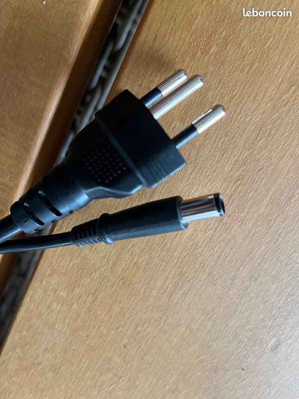Chargeur pc DELL (image 2)