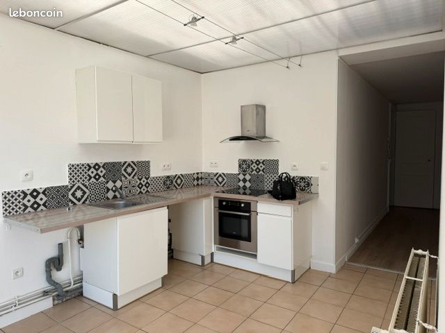 Appartement 3 pièces 70 m² · à Calais · 70 m² · 650 €