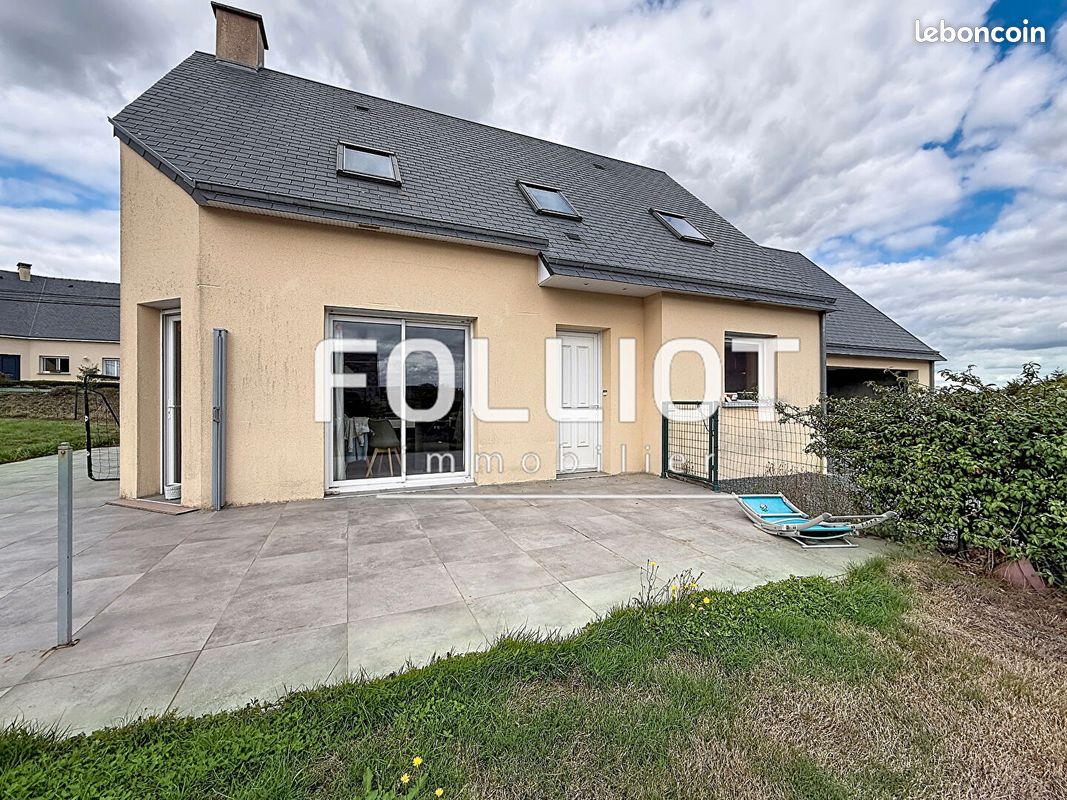 Maison 6 pièces 110 m² · à Tessy-Bocage · 110 m² · 245 000 €