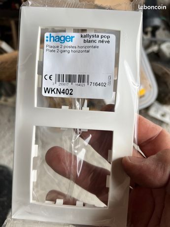 Plaque TITANE KALLYSTA Hager WK491 - Installation électrique - En Occasion - Prix Pour 1 Plaque