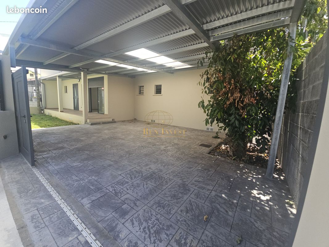 Maison 4 pièces 103 m² · à Sainte-Suzanne · 103 m² · 1 300 €/mois