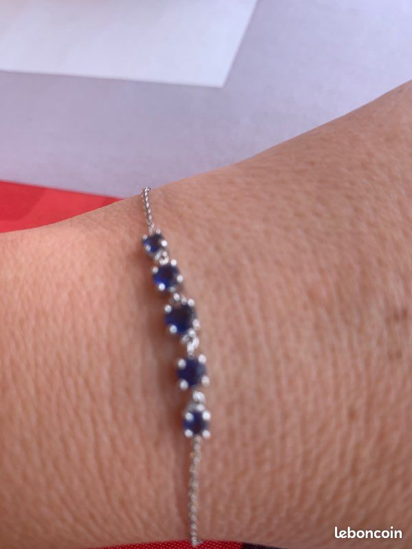 Bracelet (image 1)