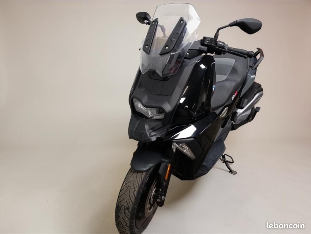 BMW C 400 X ACCIDENTE RSV 350 cm3 (image 1)