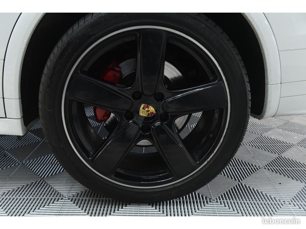PORSCHE CAYENNE GTS - 3.6i V6 - 440ch - BVA - Suivi Porsche (image 34)