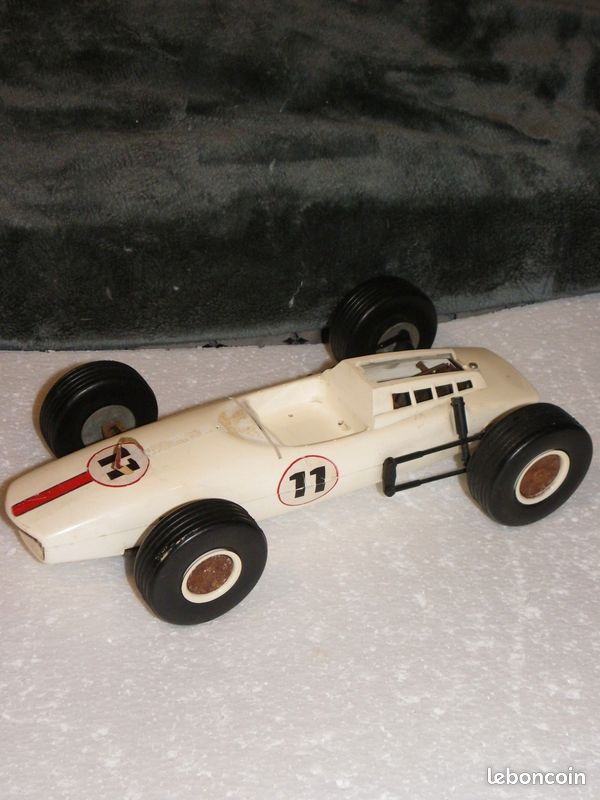 Jouet Joustra voiture de course Porsche / jouet de plancher en tôle / Jouet retro en métal / collection jouets anciens - France