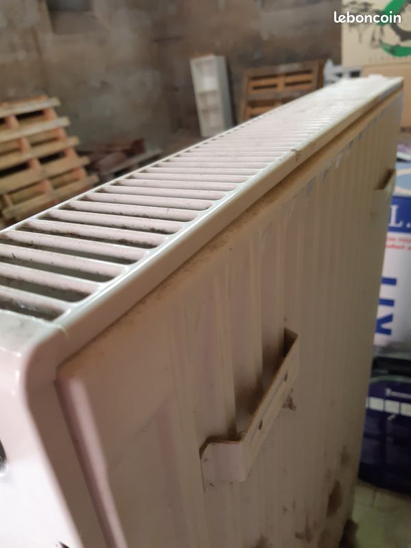 Radiateur acier compatible toute chaudière type fini métal (image 1)