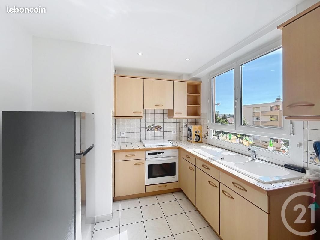 Appartement 3 pièces 64 m² · à Dijon · 64 m² · 990 €