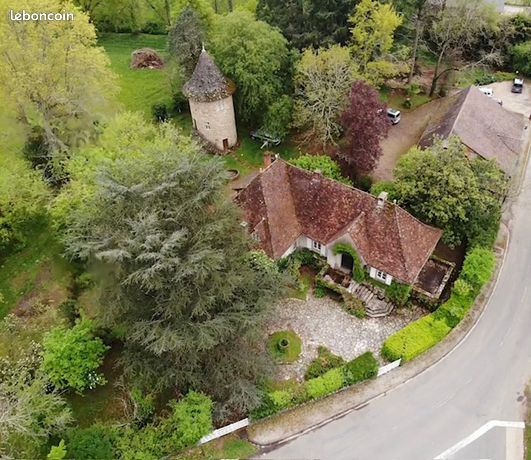 Propriété 10 pièces 300 m²