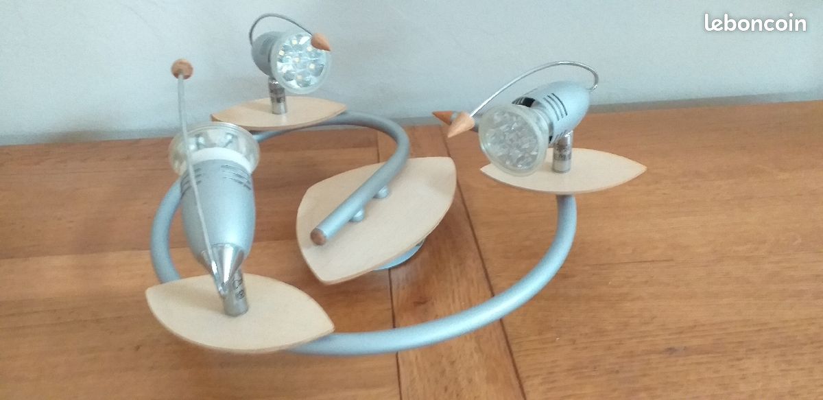 Lustre (image 1)