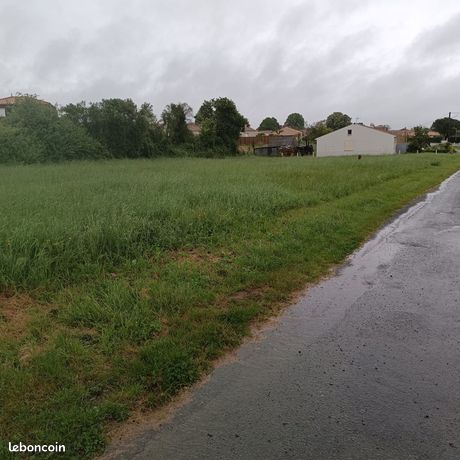 Vend terrain à bâtir
