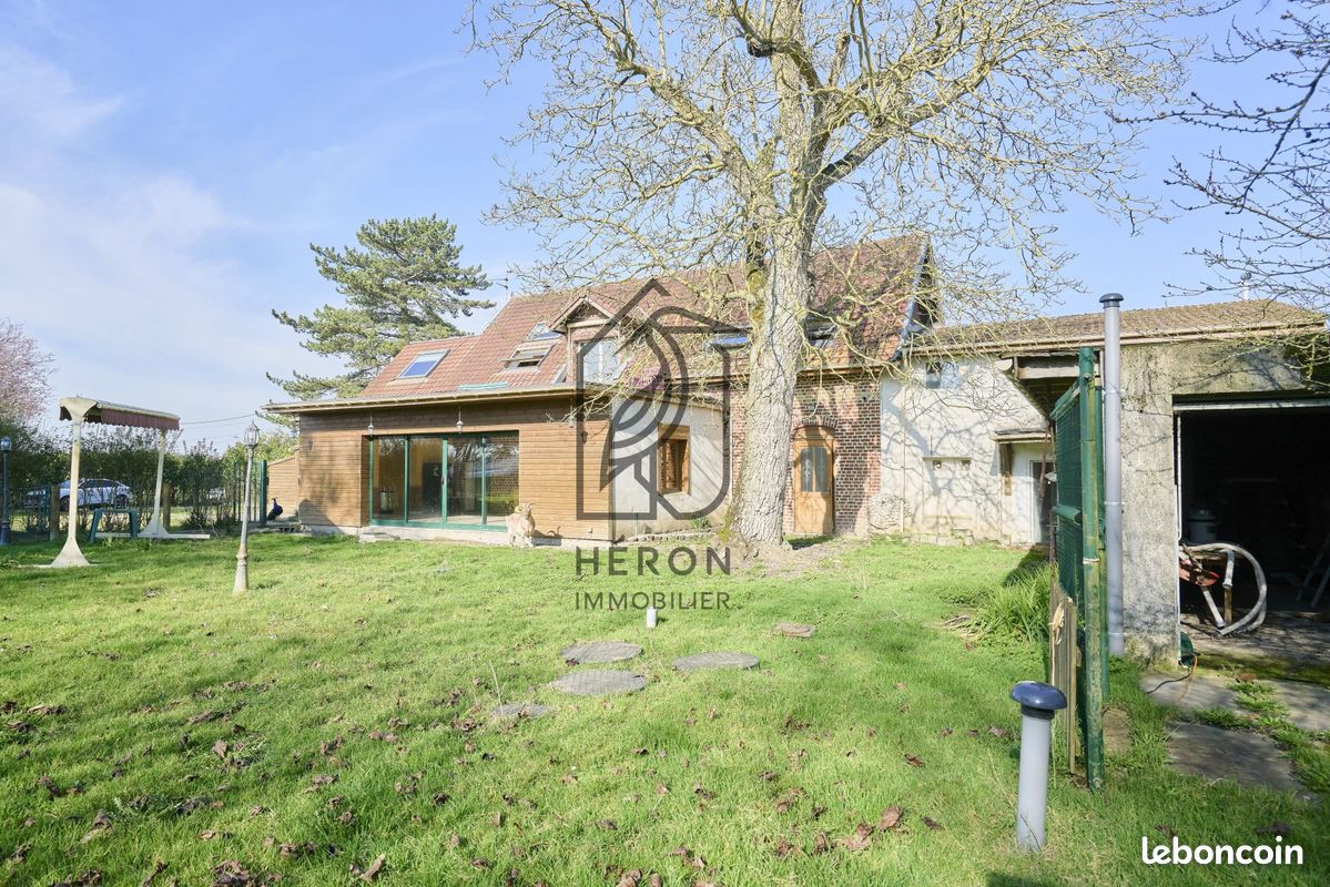 Maison 5 pièces 274 m² · à Aubers · 274 m² · 399 000 €