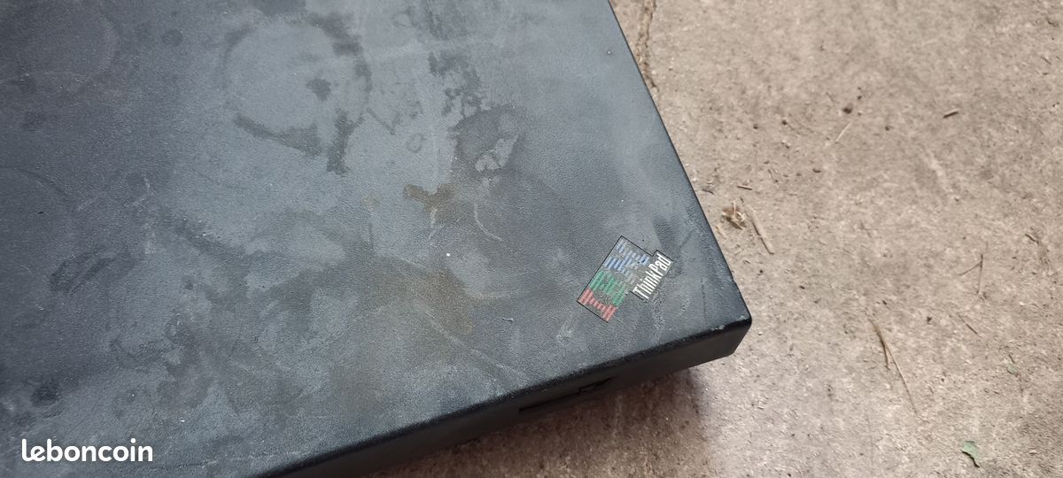 Pas de Locker. Lot de 2 ordinateurs non testés (image 2)