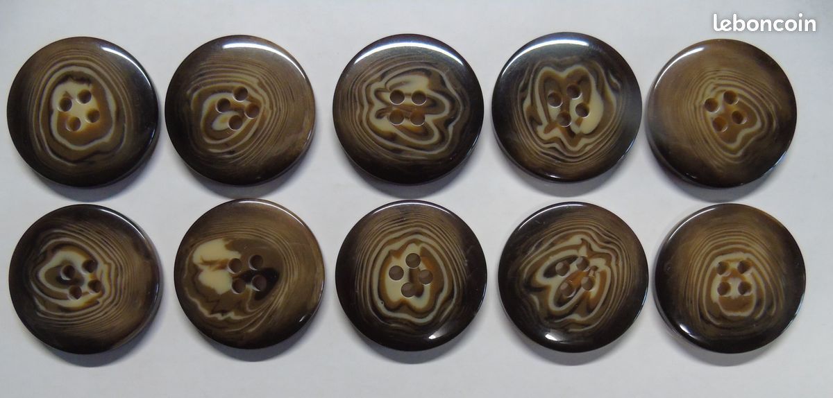 Boutons 4 trous, marron marbré beige diamètre 3 cm (image 2)