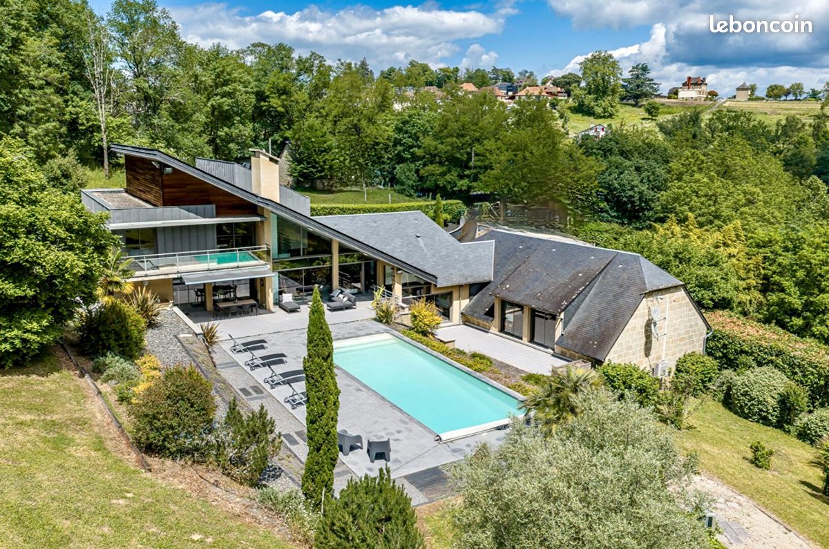 Maison 13 pièces 392 m² · à Brive-la-Gaillarde · 392 m² · 1 280 000 €