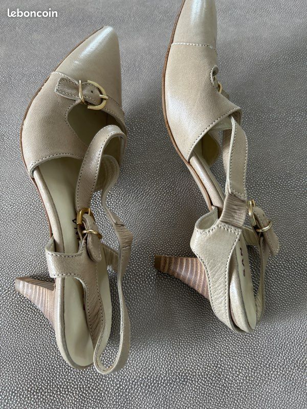 Chaussures beiges taille 37, marque San Marina Chaussures