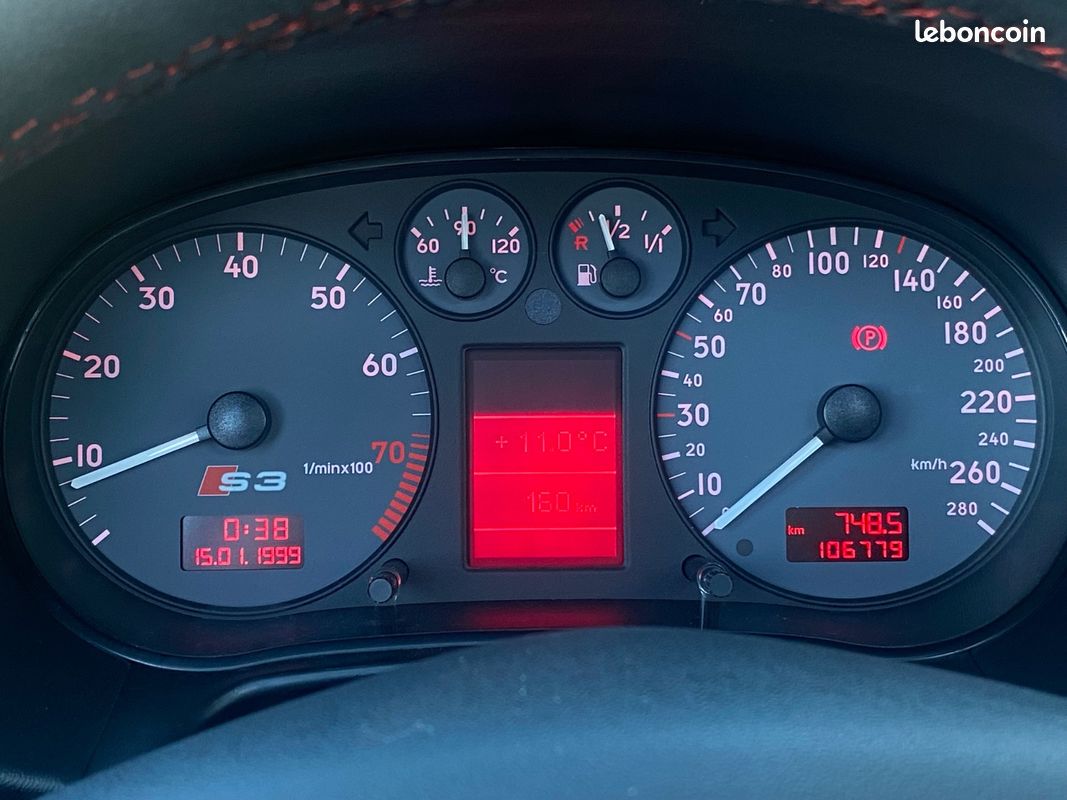 Audi S3 Quattro (8L1) 1.8 i Turbo 210cv / BLEU NOGARO / TOIT OUVRANT / SIÈGES EN CUIR RECARO / VOLANT ALCANTARA (image 7)