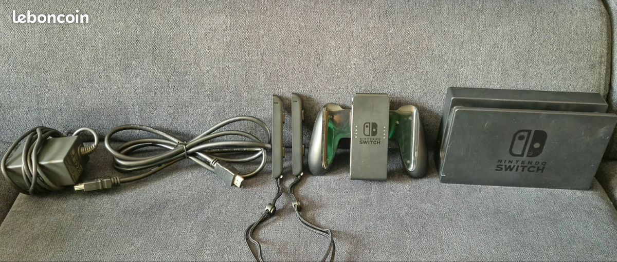 Nintendo Switch (image 4)