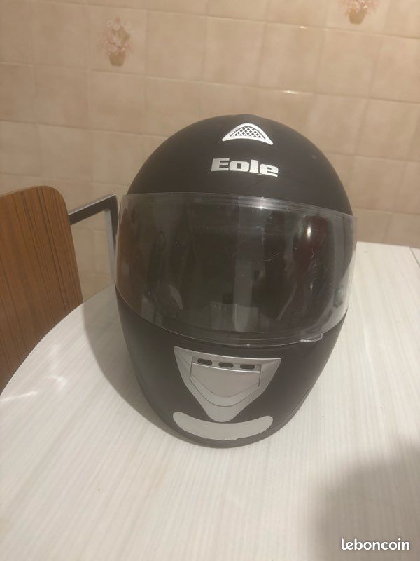 Casque de scooter (image 1)