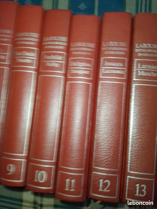 Encyclopédie en 22 volumes de chez Larousse (image 1)