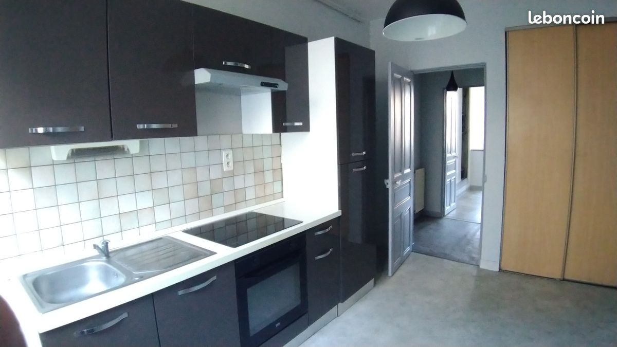 Appartement 3 pièces 70 m² · à Le Puy-en-Velay · 70 m² · 470 €/mois