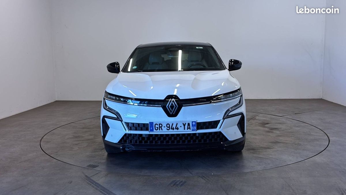 Renault megane e tech ev60 220 ch optimum charge iconic (image 4)