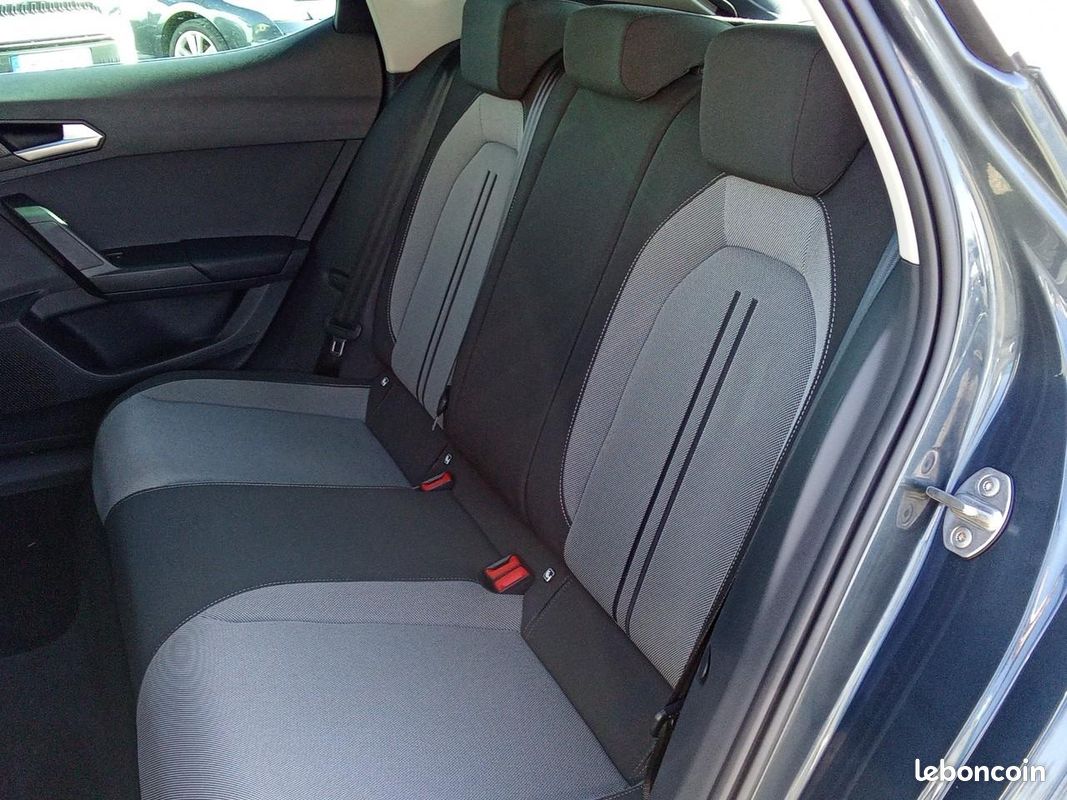 SEAT LEON 1.5 eTSI Hybrid 115 DSG7 Style (image 6)
