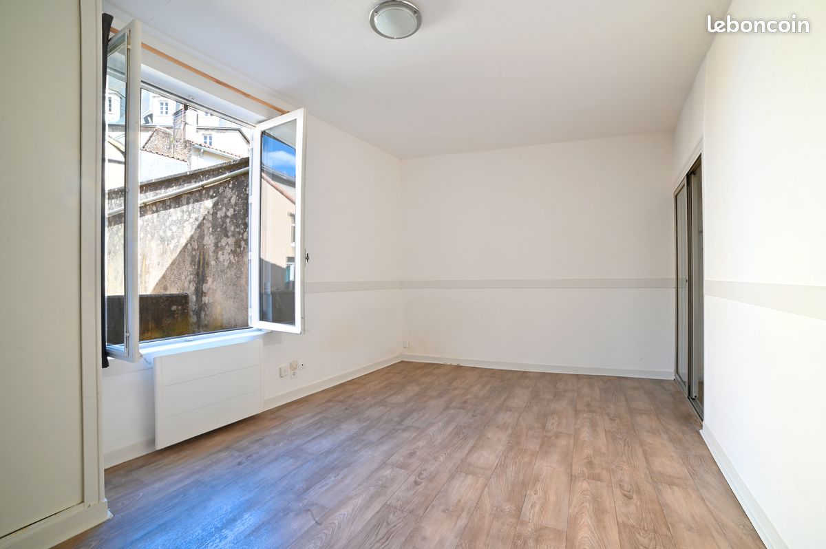 Studio + terrasse privée hyper centre Poitiers - Poitiers 86000 (image principale 1)