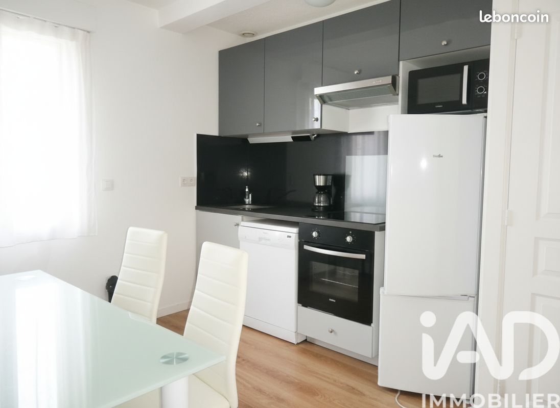 Appartement 2 pièces 47 m² · à Pontault-Combault · 47 m² · 890 €
