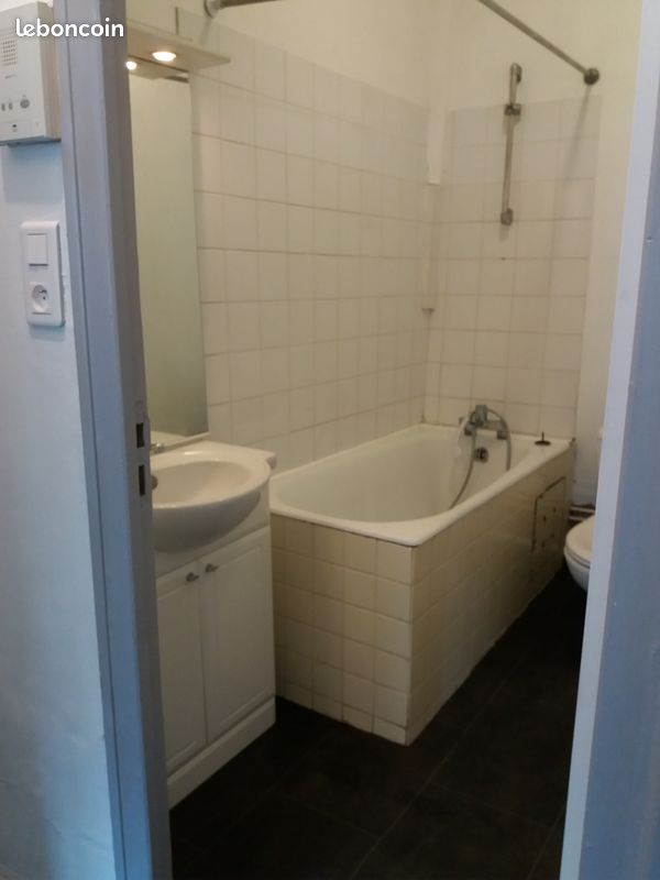 Appartement a louer lons-le-saunier - 2 pièce(s) - 40 m2 - Surfyn