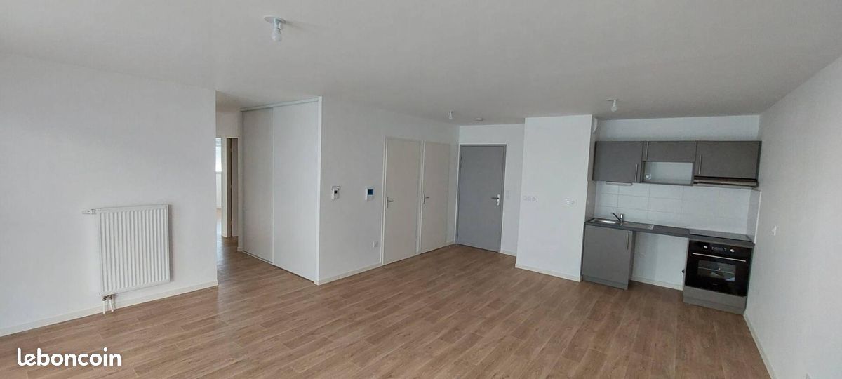 Appartement 4 pièces 84 m² · à Poitiers · 84 m² · 863 €
