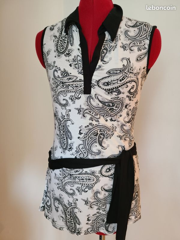 Tee-Shirt avec ceinture noire Cache Cache- Taille S (image 1)