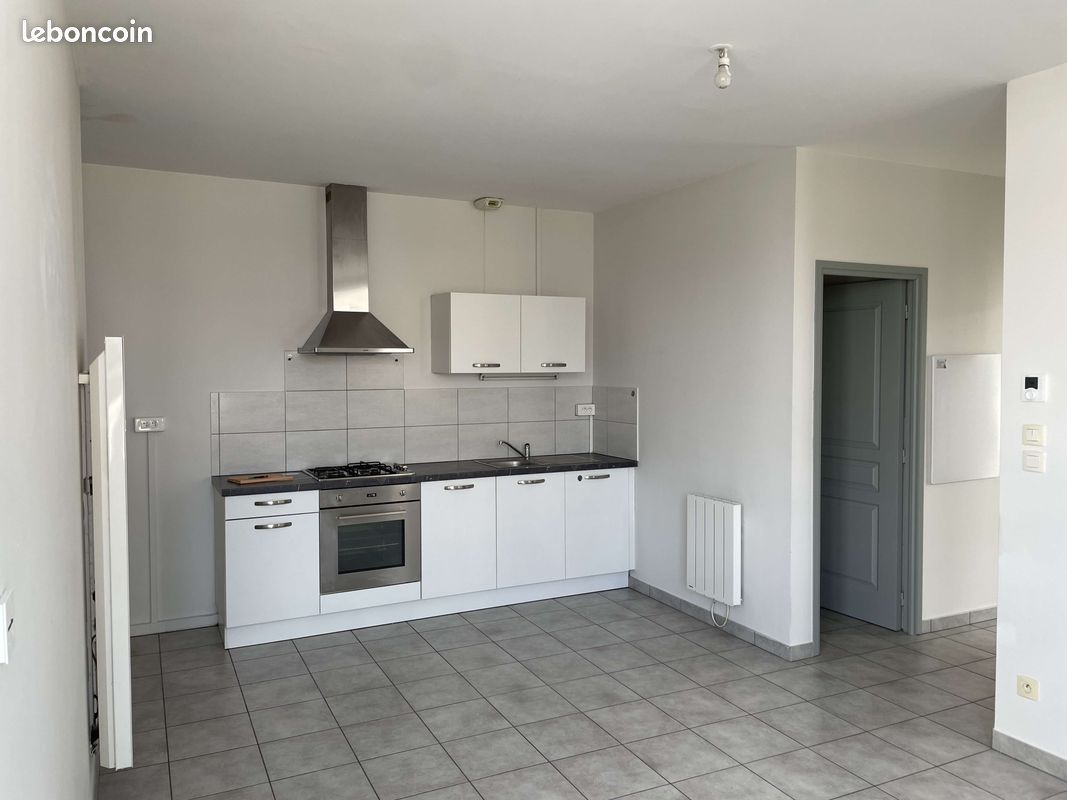 Parking 2 pièces 45 m² · à Le Puy-en-Velay · 45 m² · 480 €/mois