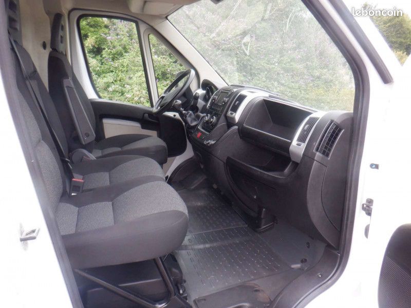 Fiat DUCATO PORTE VERRE 3.0 MH2 2.3 MULTIJET 130CH PACK PRO NAV PORTE VERRE (image 9)