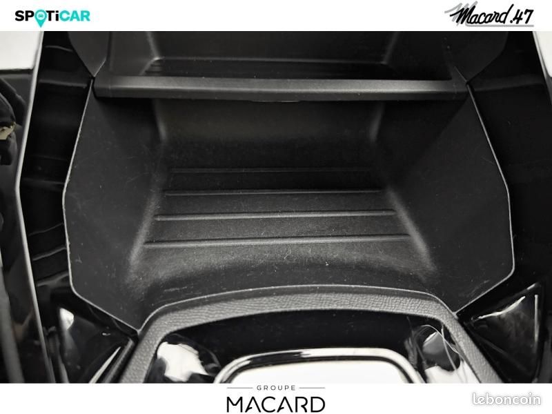 Peugeot 208 1.2 PureTech 100ch S&S Style EAT8 (image 32)