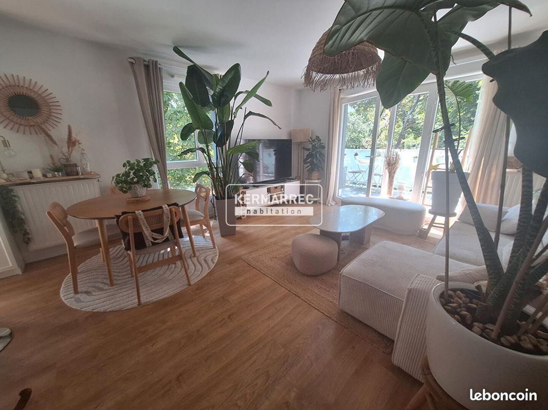 Appartement 3 pièces 65 m² · à Vannes · 65 m² · 930 €