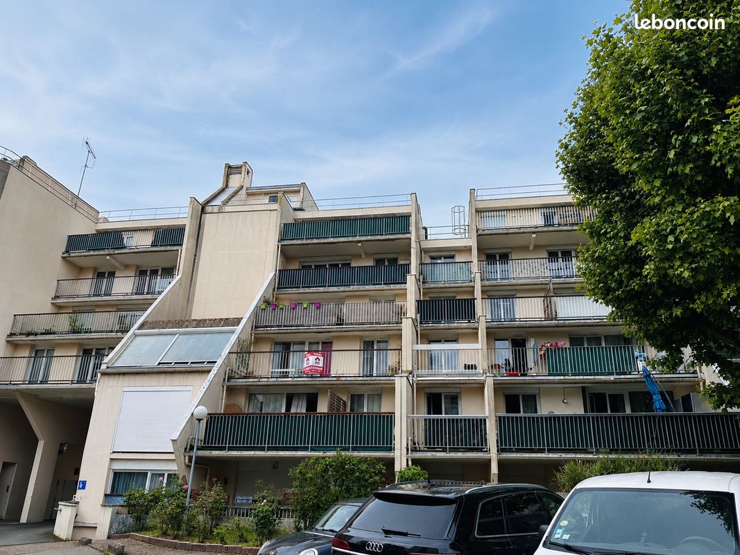 Appartement 2 pièces 64 m² · à Évry-Courcouronnes · 64 m² · 1 000 €