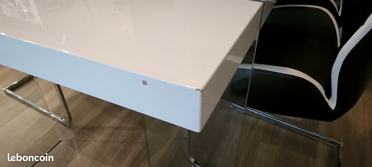 Table de salle (image 7)