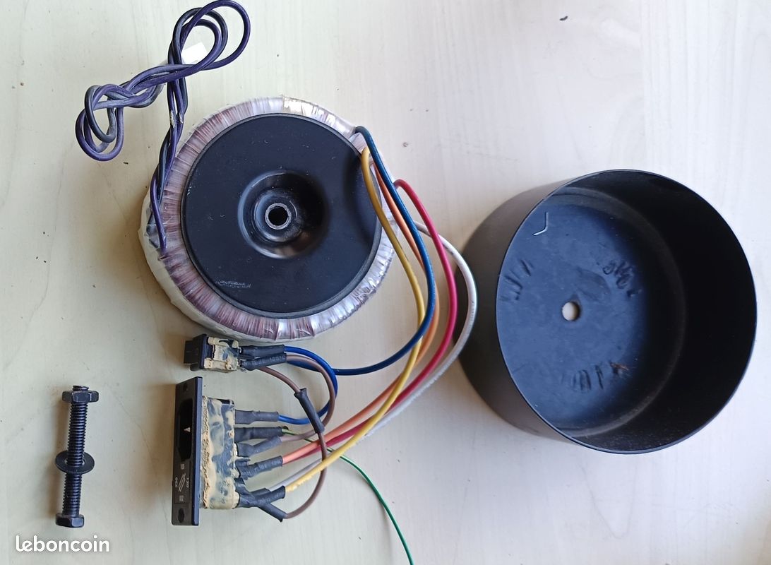 Transformateur Cuivre Pur Double Sortie Qiilu Transformateur En Cuivre Pur Transformateur De Puissance 18V 50W AC 220V à Double AC 18V Transformateur 220v 18v Double