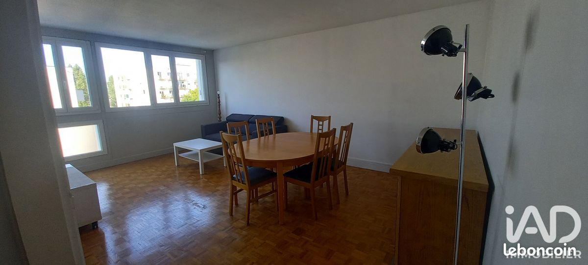 Appartement 3 pièces 68 m² · à Compiègne · 68 m² · 900 €